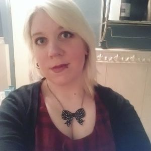 Meet your Posher, Christine